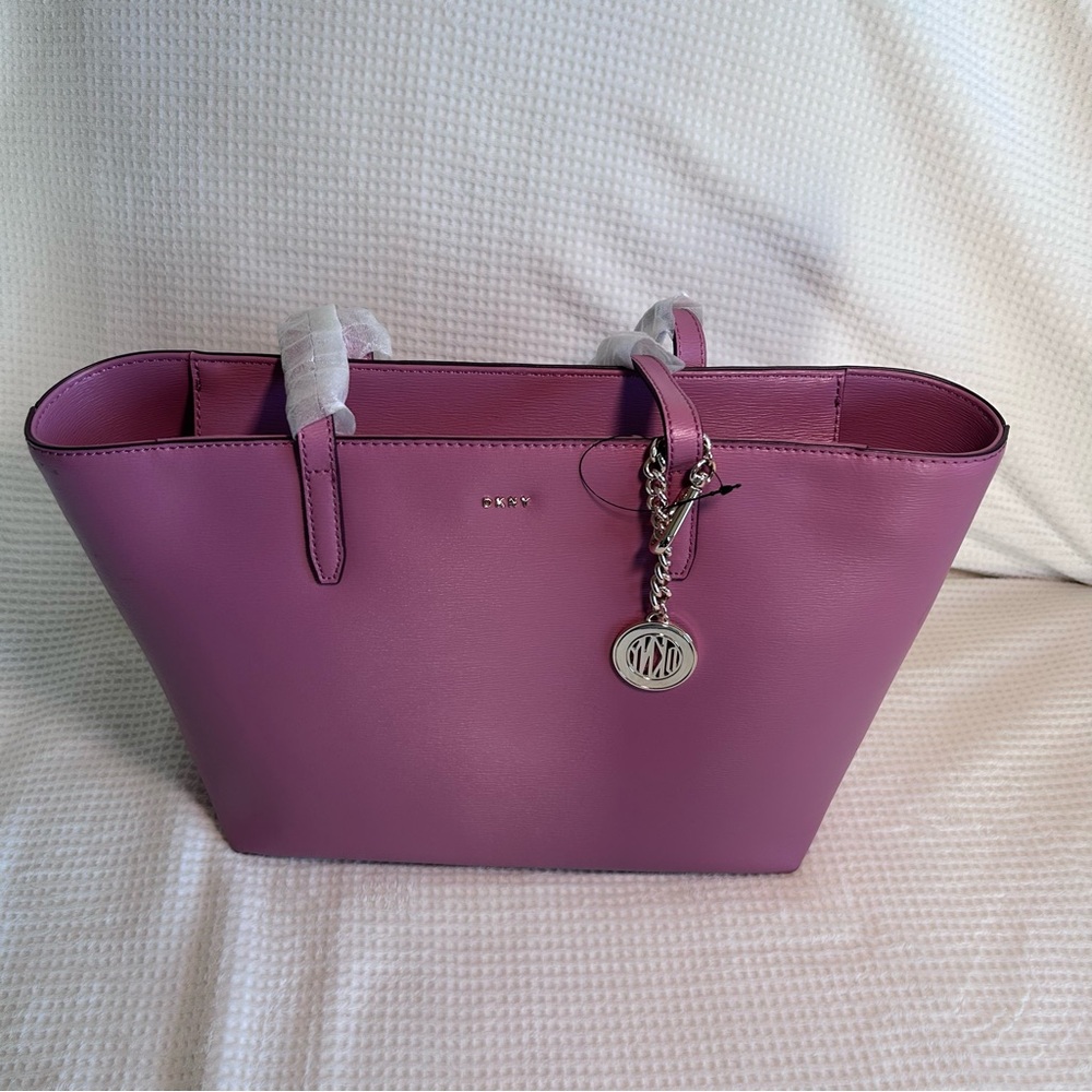 DKNY Bryant Medium Leather Tote pink NWT